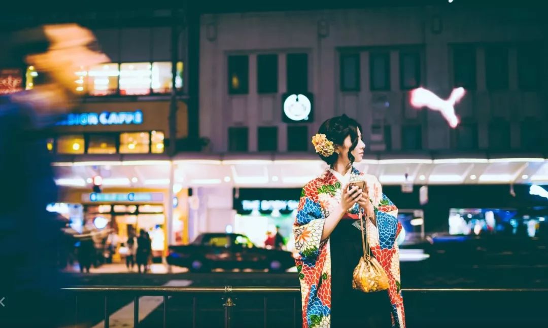 英语不好的遇到外国服务生,英语差不会开口说