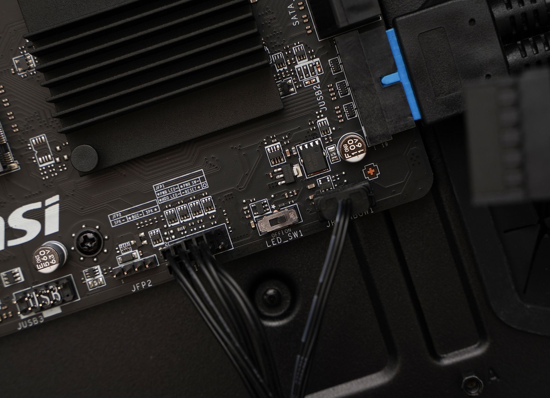 微星宙斯盾z5值不值得买,微星宙斯盾z5支持风扇