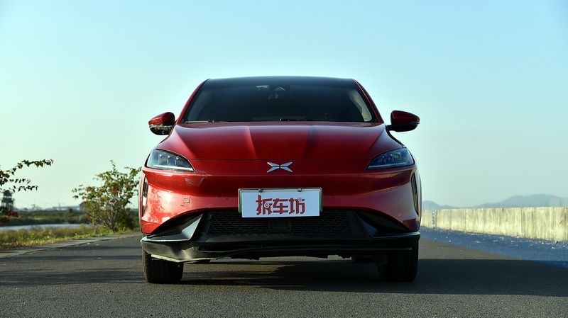 小鹏g3i深度测评拆解,小鹏g3底盘拆解看这辆车品质如何