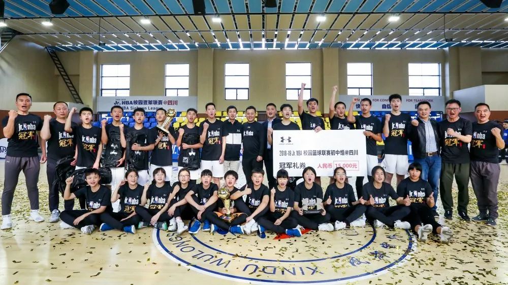 这一盘,市运会2金1银!玉林中学“硬核”篮球队,拿奖拿得手软