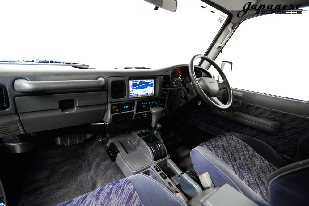 10年丰田霸道全车翻新多少钱,二手丰田霸道老款