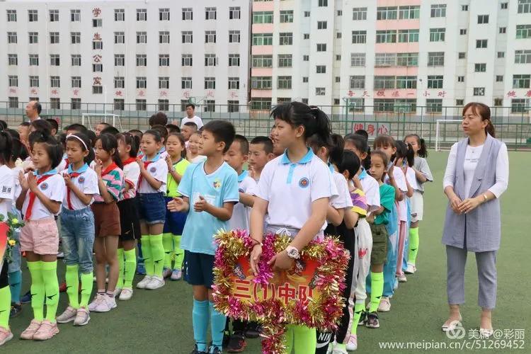 乌兰察布校长杯足球赛,青少年校园足球联赛拉开帷幕