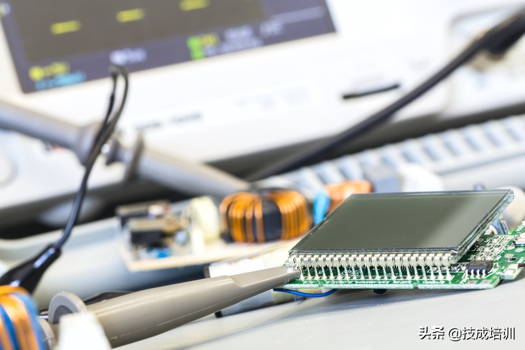 电工使用万用表测量线路,万用表各档位使用方法电工知识