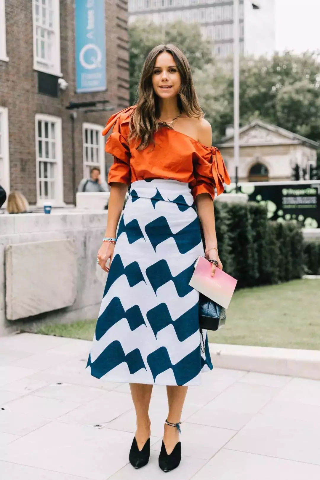 胯宽臀围大怎么穿搭,胯宽臀厚腿粗怎么穿