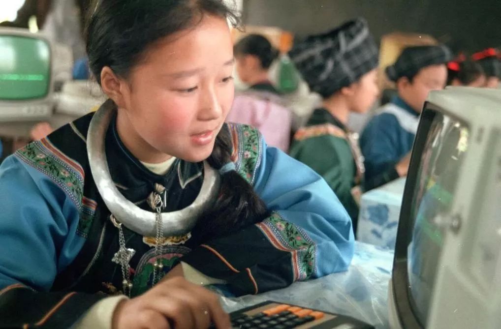 回顾70年教育发展,老照片回顾中国教育