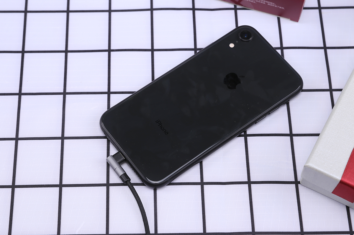 一边充电一边插耳机的转换器,一边充电一边插网线的转接线