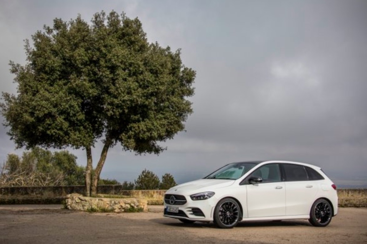 奔驰b200动感型与时尚型的区别,新款奔驰b200试驾