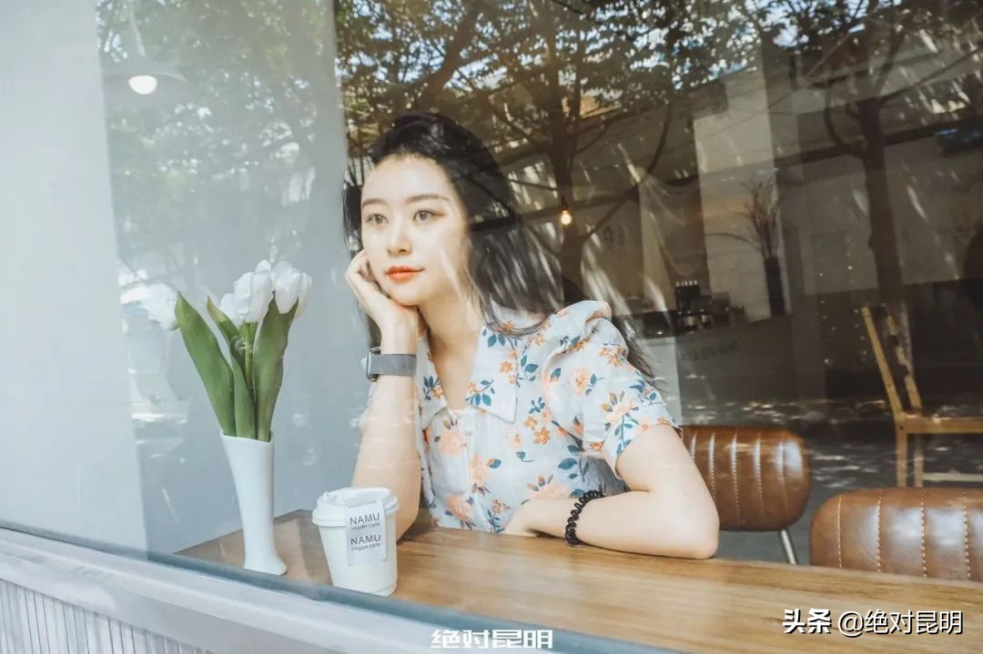 瓦仓南路上偶遇“首尔小店”：喝杯“素食咖啡”再选个韩国笔记本