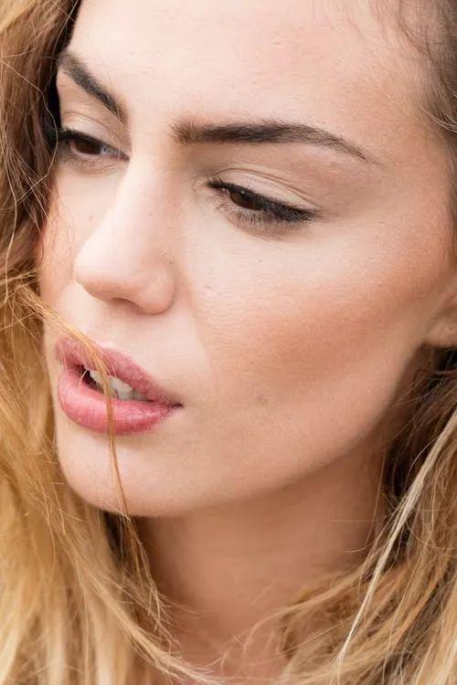 睡眠不好导致的皮肤暗沉怎么解决,皮肤怎么抗糖化