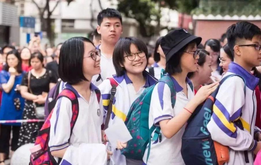 初中生剪平头男生不情愿该怎么办,初中生男孩平头发型