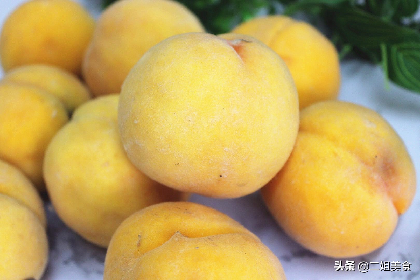 黄桃要怎么挑,怎么选黄桃选的甜