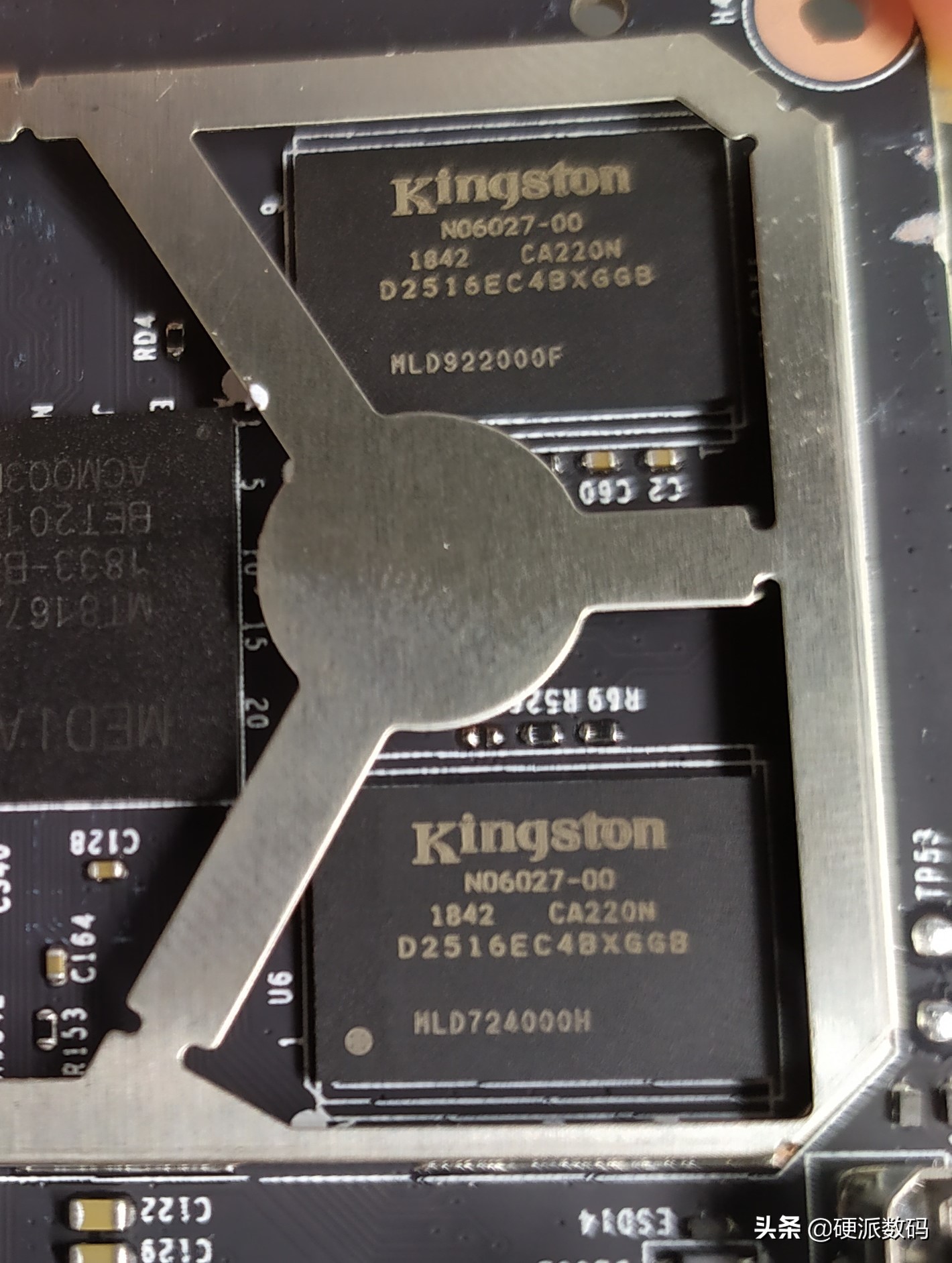 拆解小爱触屏音箱8,小米小爱触屏音箱拆机