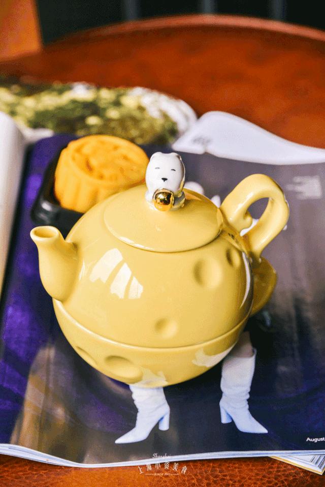 星巴克新品玉兔杯首发剧透！萌空血槽