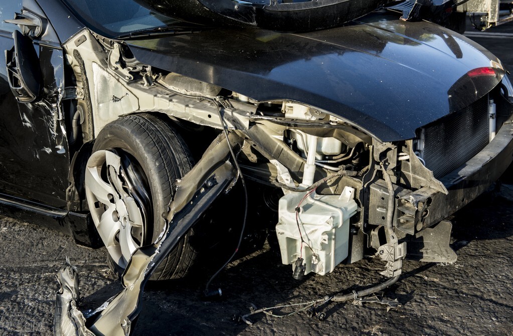 手术大夫是否穿内裤,医生做手术必须裸穿手术衣