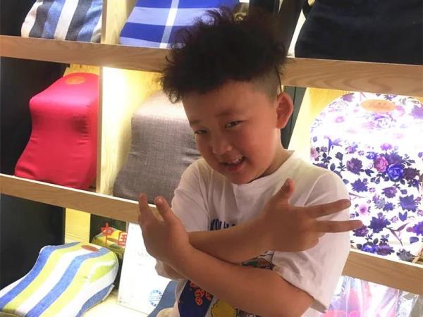 英语学习ai课,线上ai课程怎么样