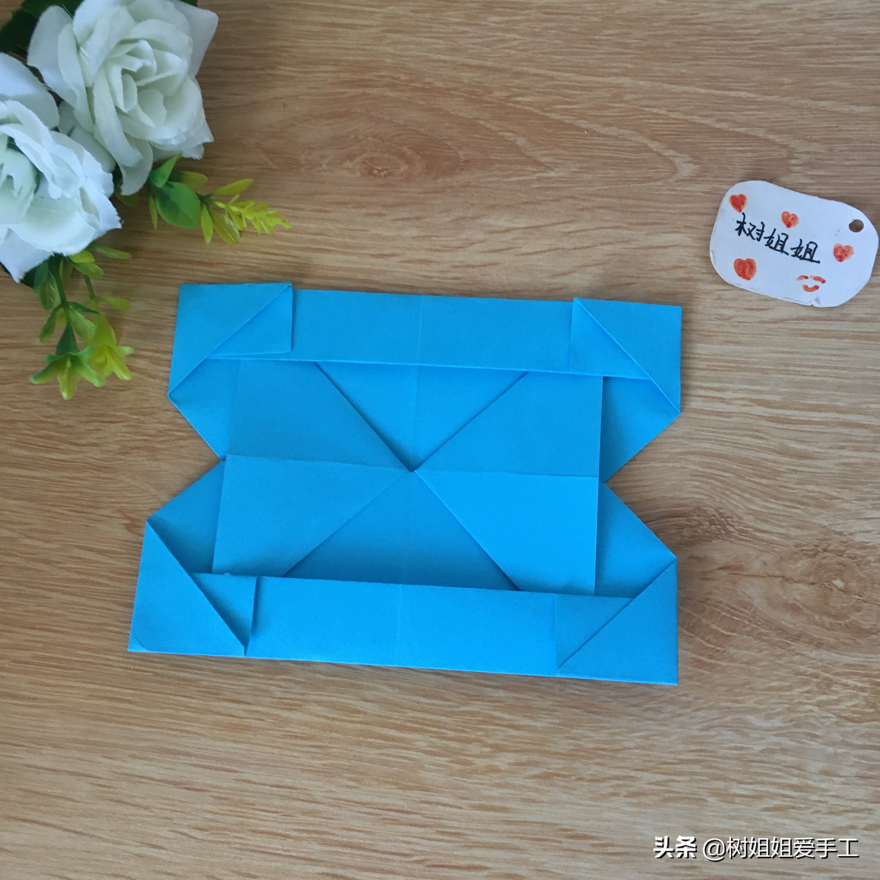 a4纸能放进去的相框怎么做,简单用一张正方形纸折创意折纸