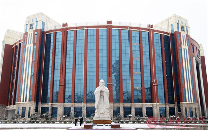 河南民办高校（本科）大起底：野花儿香，能采不？