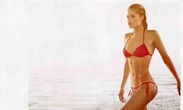 “你长得这么丑，竟然还想红？”关！你！屁！事