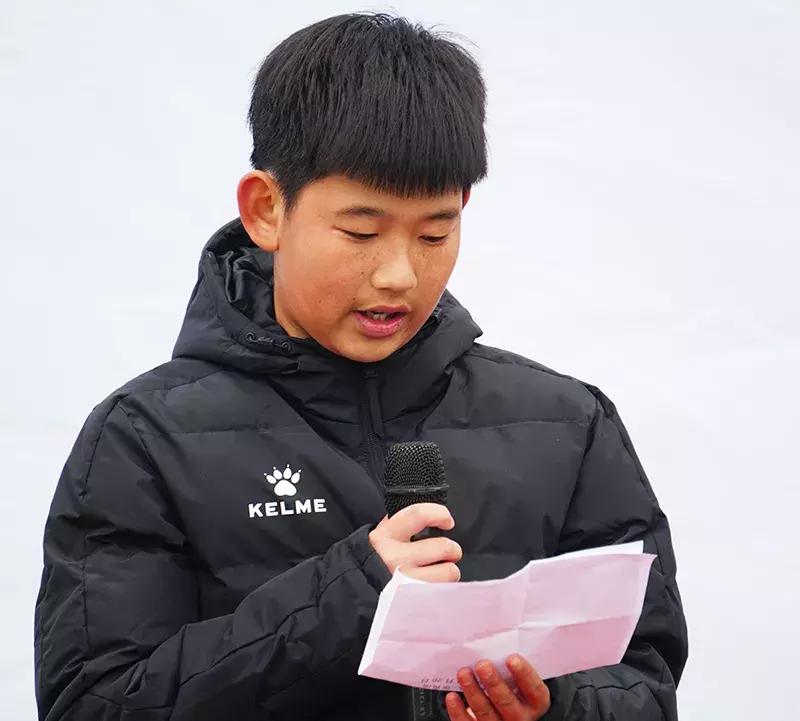 姗姗来迟的比赛,前所未有的共鸣烟台少儿足球嘉年华扬帆起航!