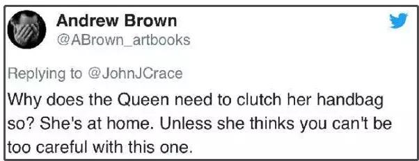 女王带小黑包旅行,女王随身包