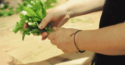 鲜花扎花束教程,手把手教你螺旋花束扎法