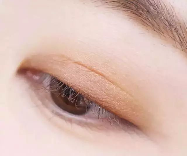 高级感妆面的化妆要点,简单易上手的甜酷妆容