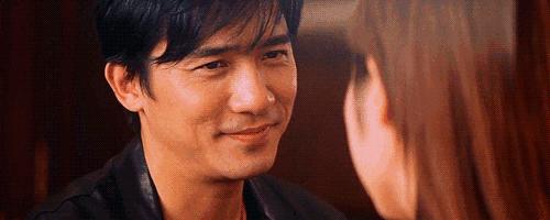 第一次跟女生约会接吻,跟女生约会如何去吻她