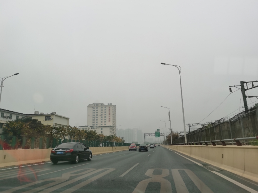 蚊子嗡嗡话你知：断崖式寒潮即将来袭