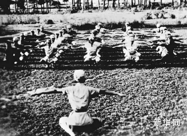 鏂板洓鍐涜涪瓒崇悆,鏂板洓鍐涜冻鐞冮槦