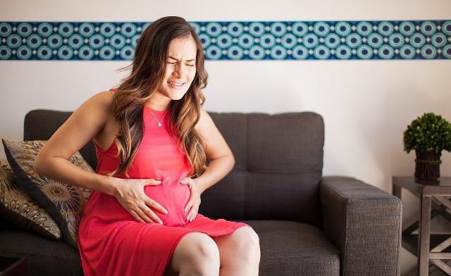 二胎超过预产期临产前的征兆,预产期腰疼是临产前的征兆吗