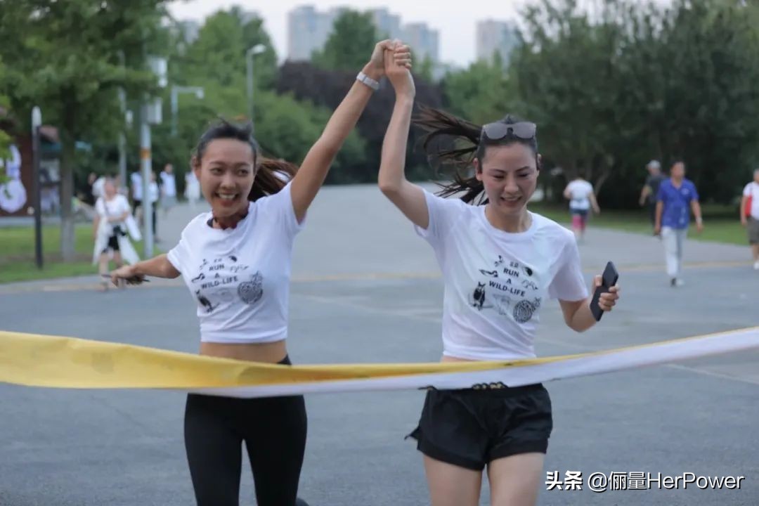 跑马拉松是怎么坚持下来的,普通人跑马拉松的害处