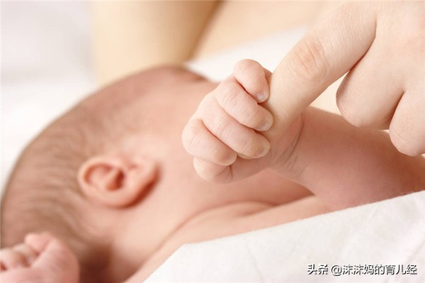 小孩指甲怎么剪不会抓破脸,婴儿指甲怎么剪才不抓伤脸