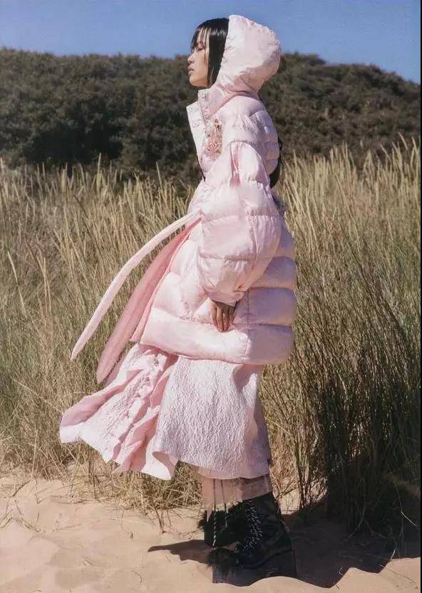 羽绒服季也能有时尚TheNewP30Pro一点就提亮