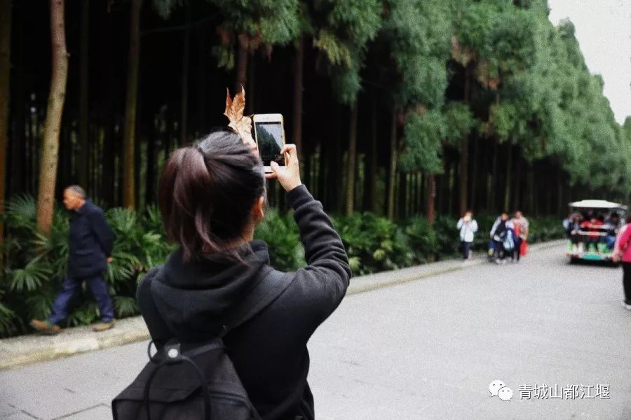 在古村落拍照怎么摆姿势好看,在古堰拍照姿势