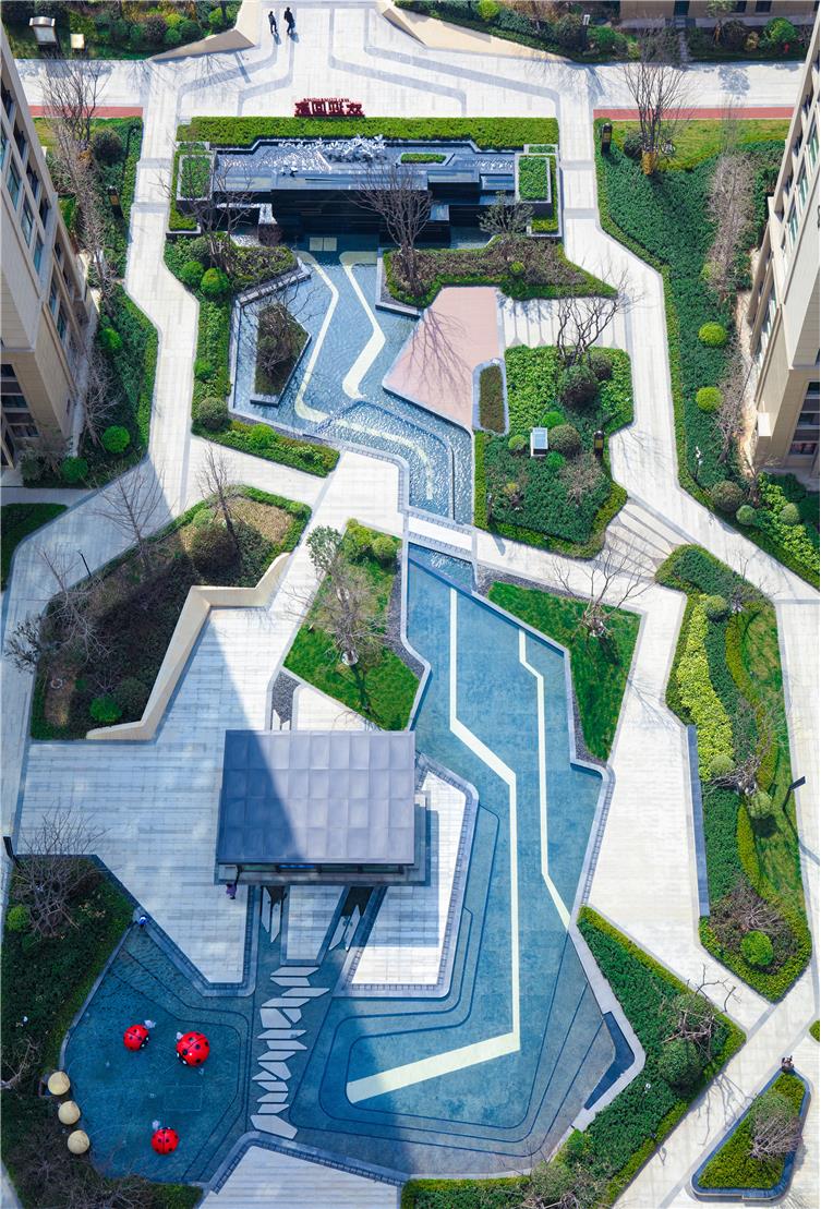 青岛中海寰宇天下天冠交房,青岛中海寰宇天下天冠房价