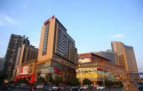 中国服装10大批发市场,最近衣服批发市场一手货源在哪里