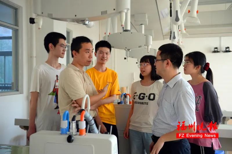 福州八中又火了!签下两名名校博士!还准备放大招……