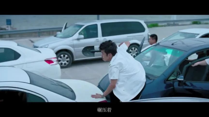 他一人未杀，却背负两条人命，最终落得自杀只能怪他太傻