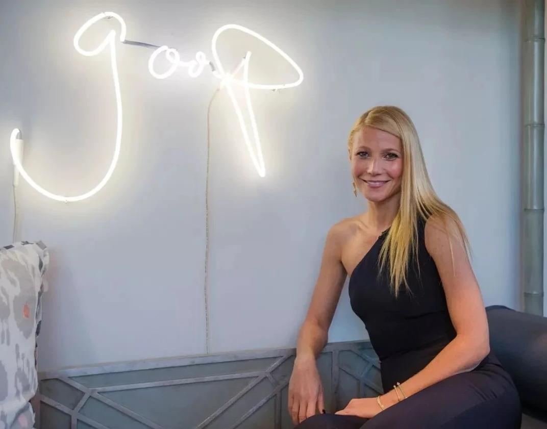 省百万｜毁容烂脸、玉石缩阴！明星竟靠着这些反智产品赚2.5亿