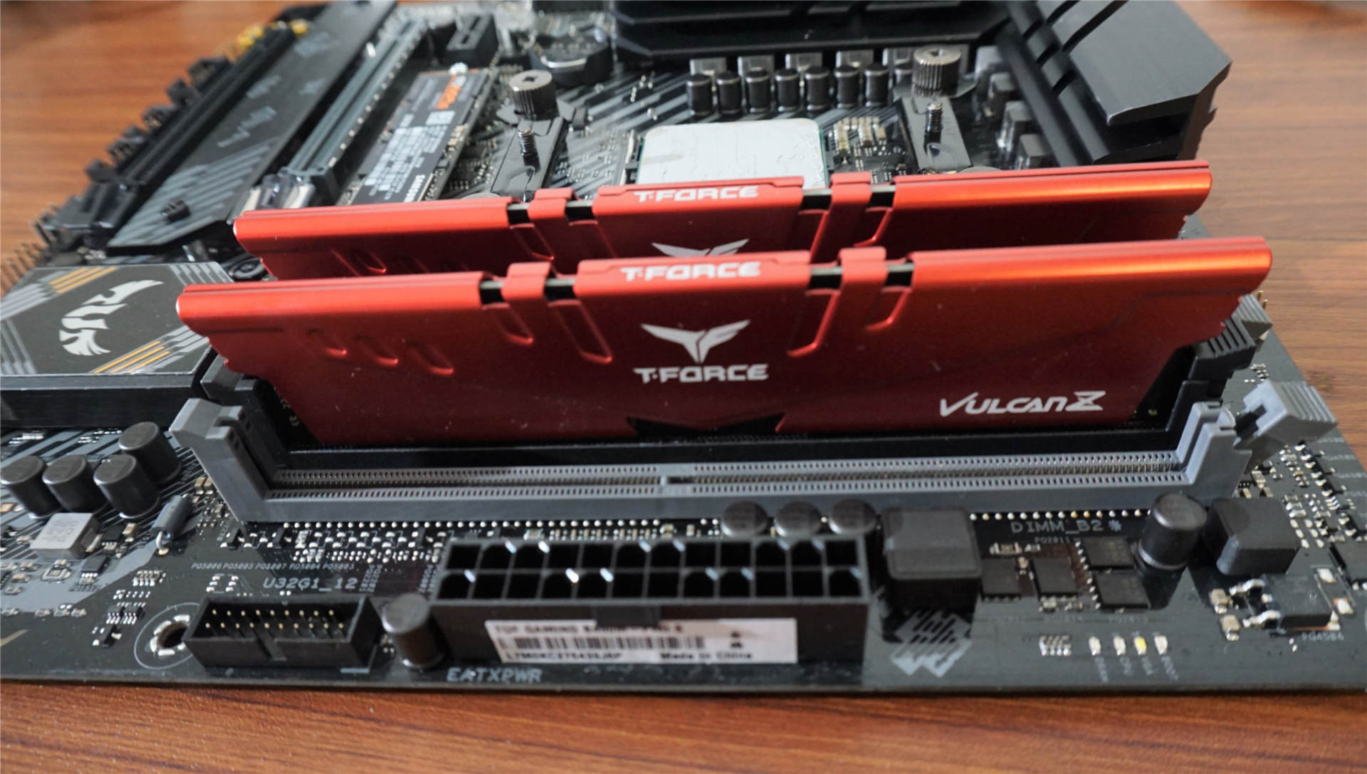 手把手教组装3000电脑最强配置,主机多显卡装机详细全过程