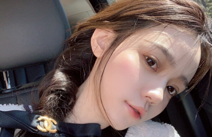 头发油脱发是多洗头还是少洗头,头发吹干好还是自然干更容易脱发