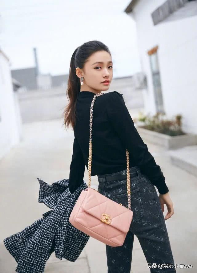 林允给爸妈买豪宅图文,林允爸爸年轻的时候