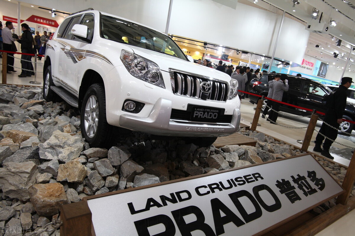 丰田普拉多自驾游,租普拉多跑川藏线多少钱