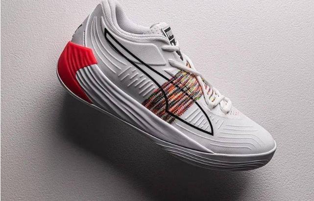 这届奥运神鞋不一样，连鞋带都带“锁”了