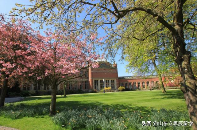 鐭ュ北澶у浣嶇疆,鐭ュ北澶у浠嬬粛