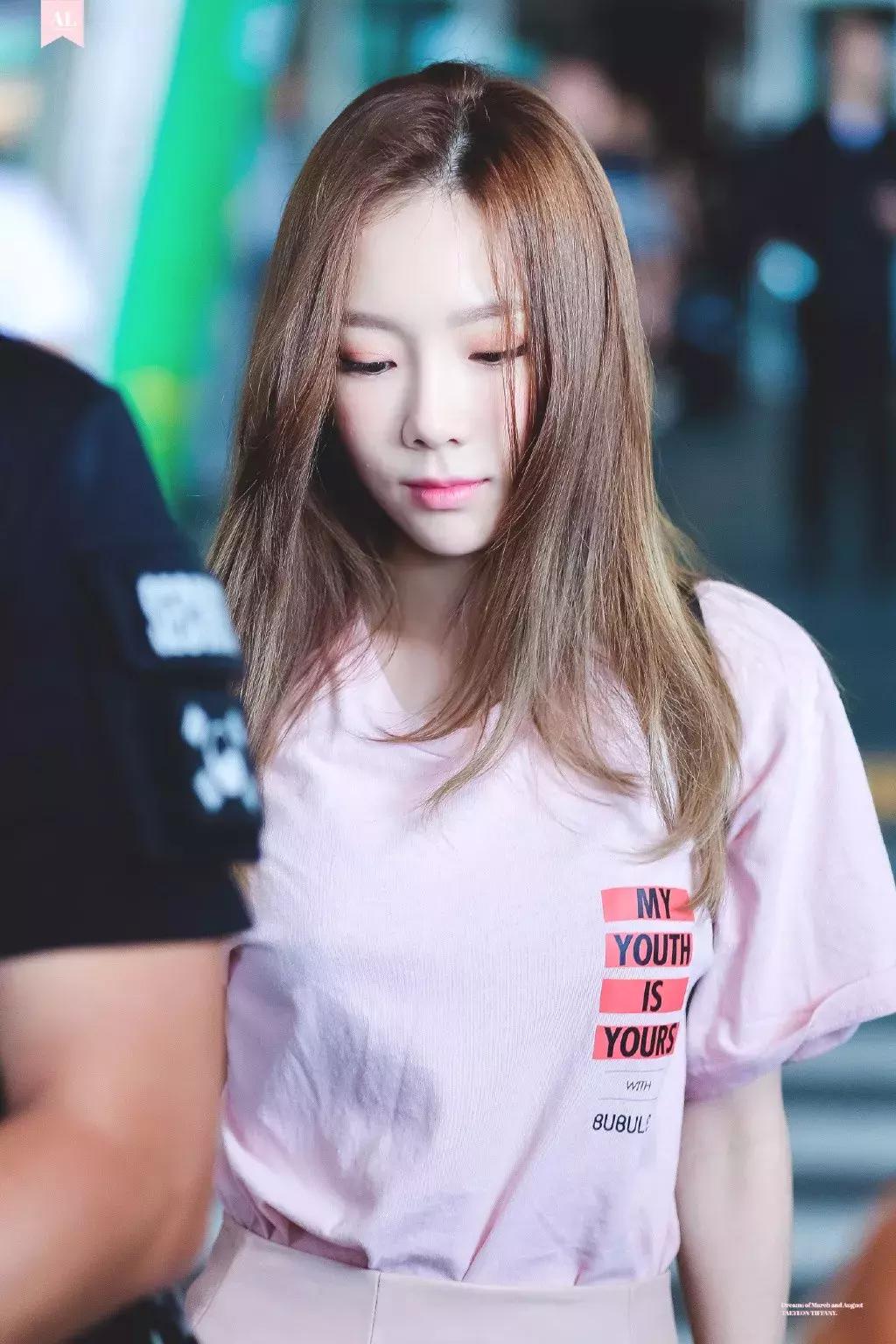 大脸剪什么发型好看,大脸短发烫什么发型