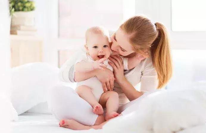 刘诗诗吴奇隆产子是保胎吗,刘诗诗产子上热搜了吗