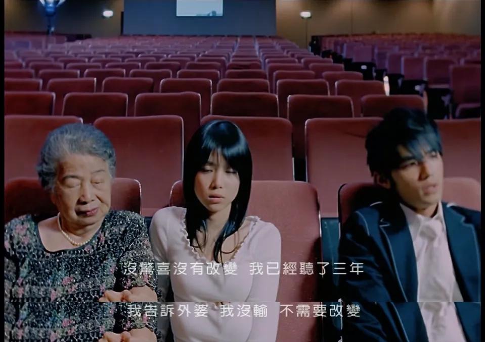 周杰伦奶茶捧在手心,把你捧在手心里周杰伦广告