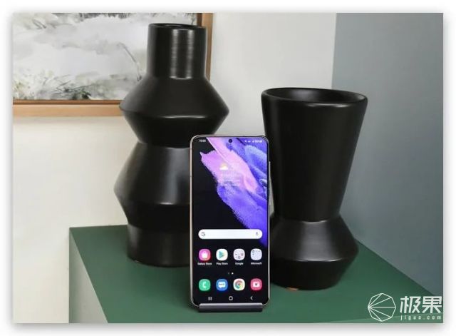 三星S21系列来了！屏幕缩水+塑料后壳，还学苹果环保