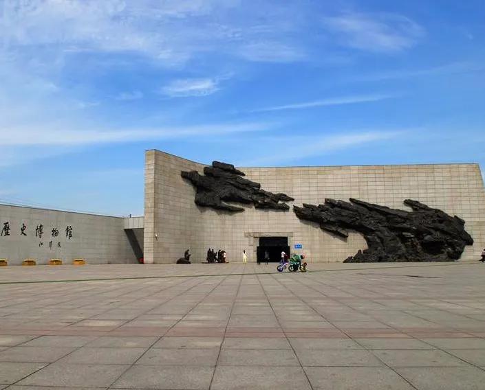 魔鬼作坊：战争创伤不可磨灭，历史记忆应当如何留存